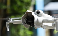 Кришка для об'єктива Sunnylife Anti-Glare Gimbal для DJI Mini 4 Pro (сіра)